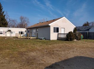 36568 Bismark Rd, New Boston, MI 48164