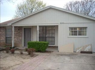 9404 Brewster St, Dallas, TX 75227