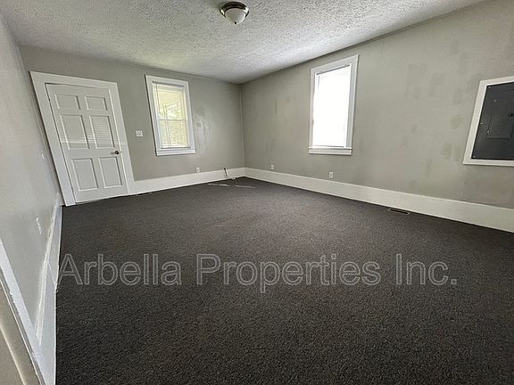 3rd image of 1266 Georgia Ave Unit 1