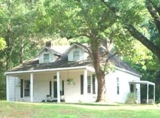 813 Central St, Plantersville, MS 38862