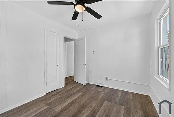 322 Plaza Ave — Photo 11