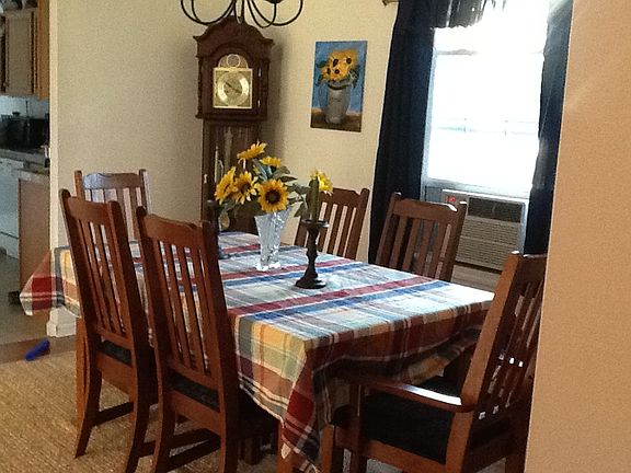 Formal dining room