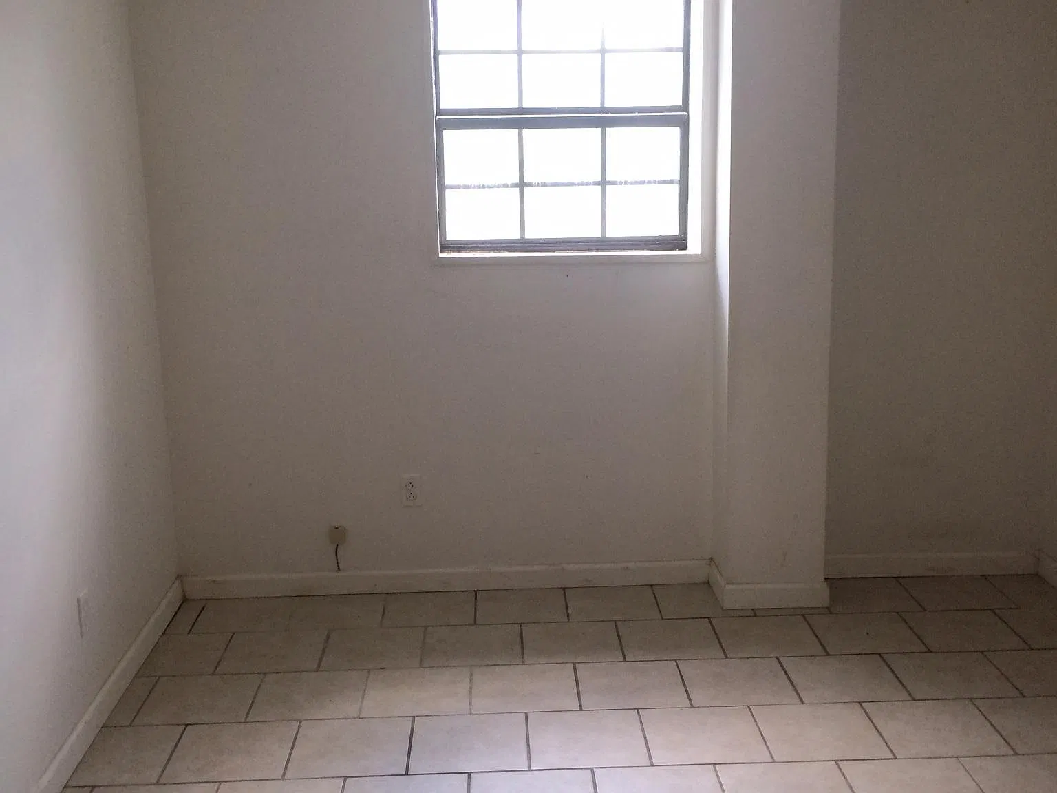 1 bed, 800 sqft, $600 — Photo 4