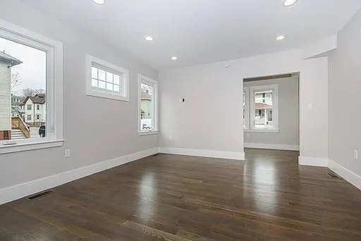 491 Ashmont St #1 — Photo 8