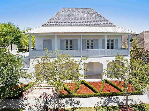 2nd image of 11405 The Gardens Dr