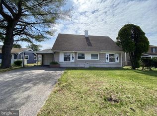 38 Shetland Ln, Willingboro, NJ 08046