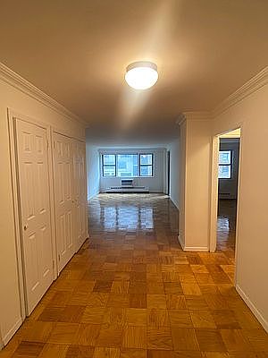 5th image of 435 W 57th St APT 4L