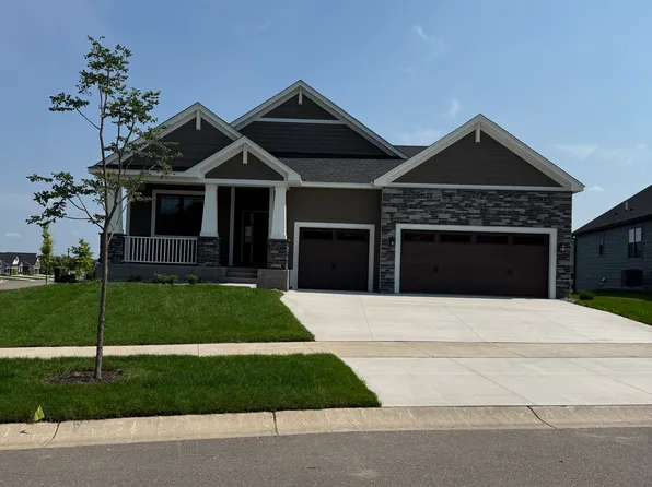 11451 Queens Ct N, Lake Elmo, MN 55042