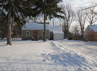 10 Grenell Dr, Rochester, NY 14624