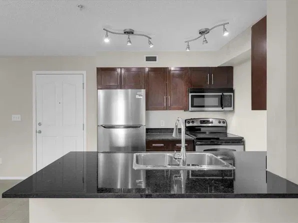 7130 N 80th Ave NE #204, Calgary, AB T3J 0N5
