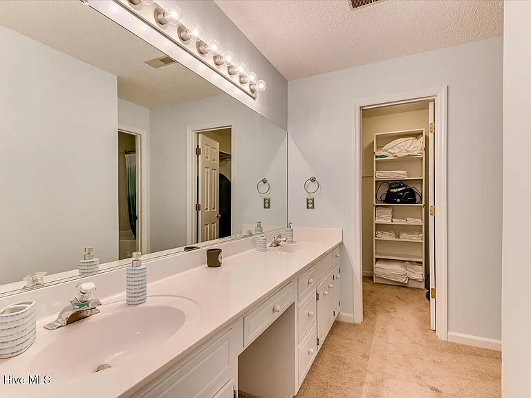 2528 Commons Trce — Photo 30