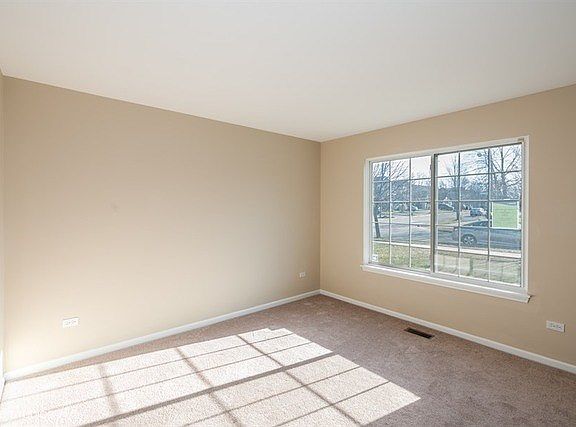 4th image of 2916 Providence Ln