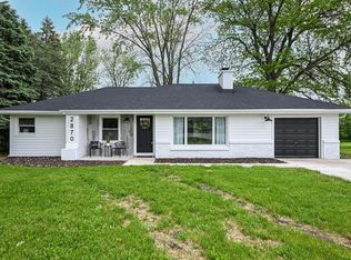 2870 S Calhoun Rd, New Berlin, WI 53151