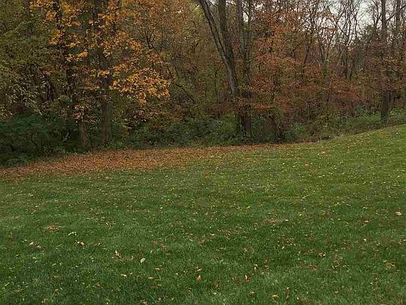 3rd image of 780 Barber Pl