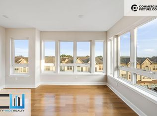 3210 Capri Dr #B401, Philadelphia, PA 19145