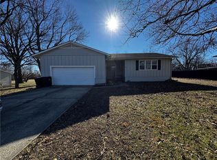 806 E Market St, Warrensburg, MO 64093