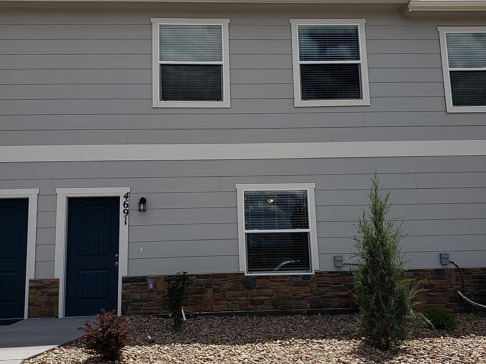Front view of the townhome.