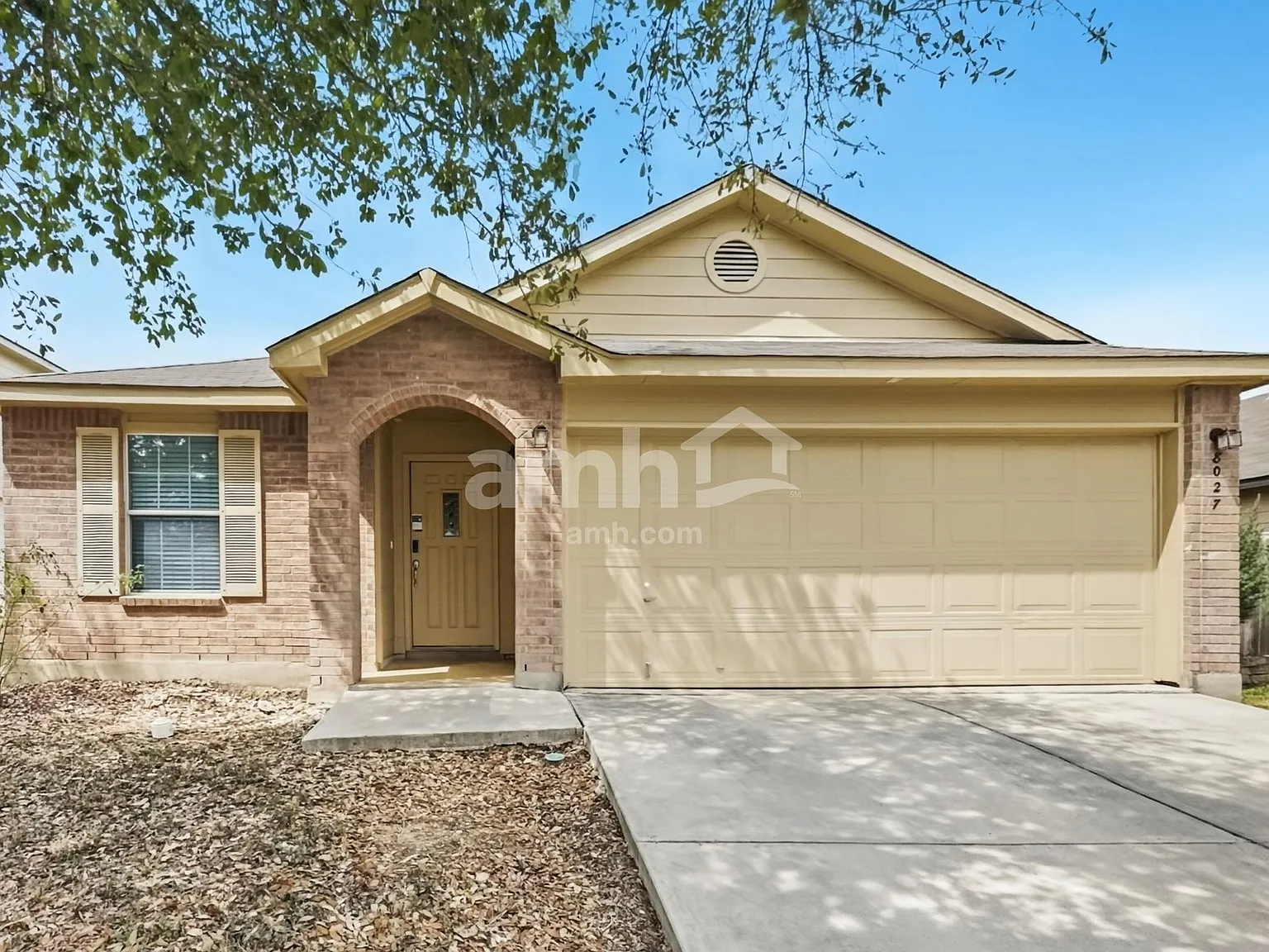 3 bed, 2.0 bath, 1672 sqft, $1,780 — Photo 1