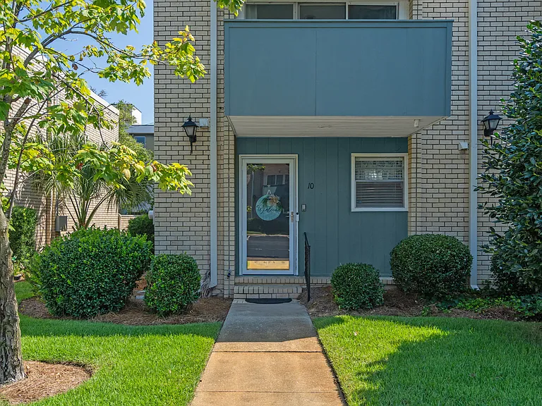 4701 N Kings Hwy #10 — Photo 39