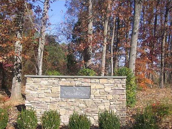 Water's Edge Community