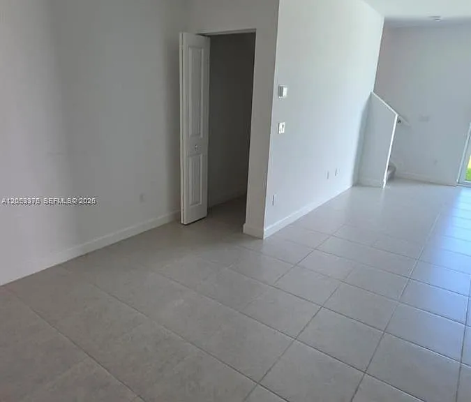 694 SE Lake Falls St — Photo 12