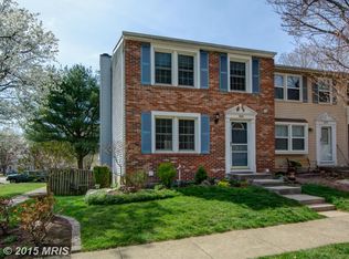 8660 Bent Arrow Ct, Springfield, VA 22153