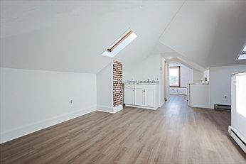 3rd image of 5 Frankfort St Floor 3