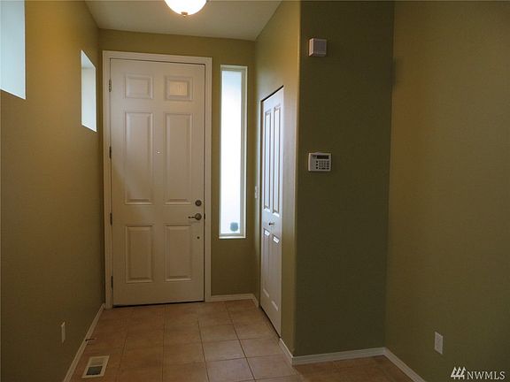 4th image of 9622 191st Street Ct E
