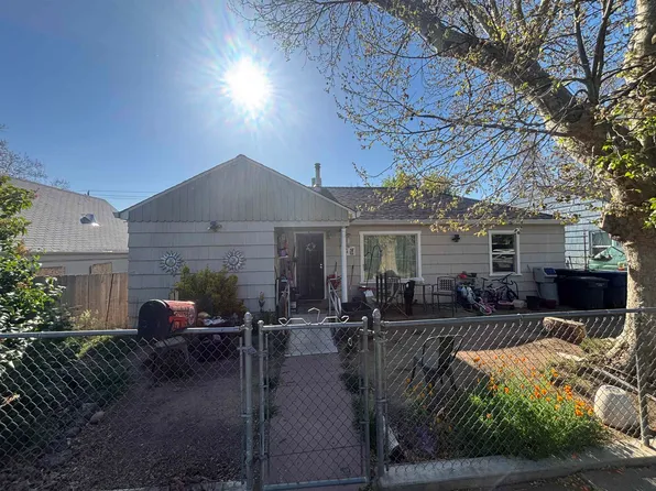 312 Herzog Blvd, Yreka, CA 96097
