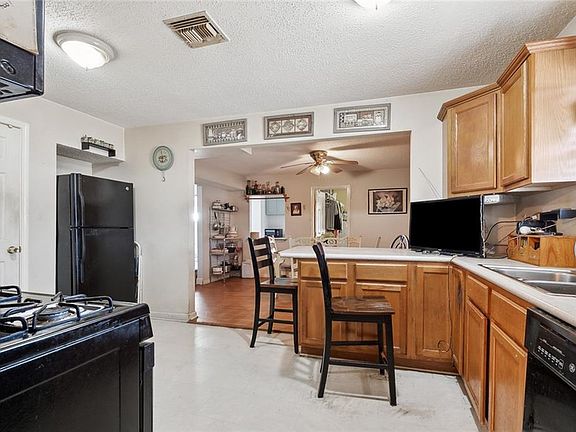 4th image of 2116 Massachusetts Ave
