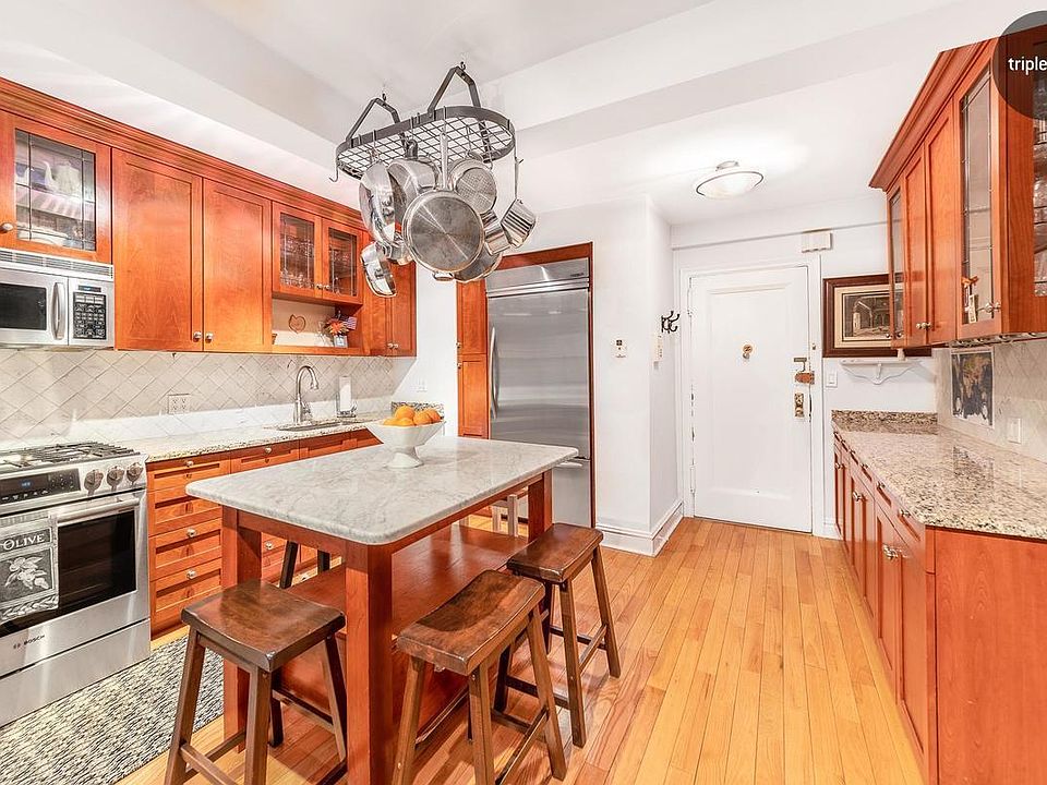 1st image of 319 E 50th St APT 7A
