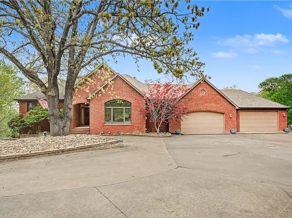 9364 Everest Pl, Rogers, AR 72756