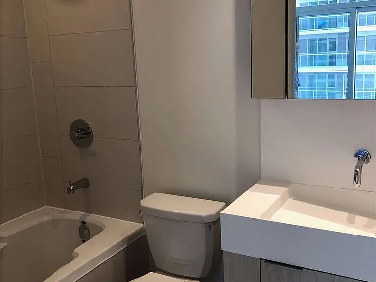 20 Richardson St #2505 — Photo 7