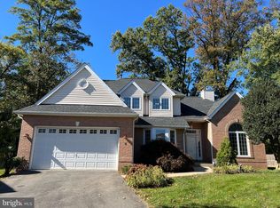8 Oceania Ct, Gaithersburg, MD 20877