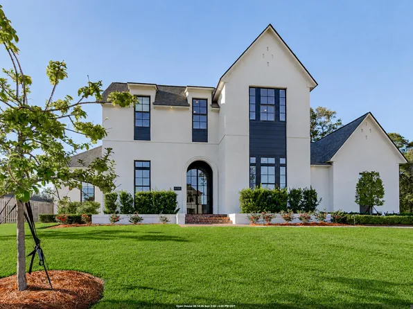 8228 Oakridge Dr, Baton Rouge, LA 70810