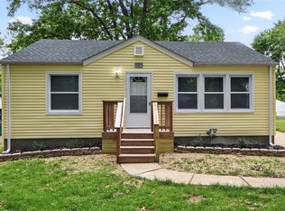 1901 Bainbridge Dr, Saint Louis, MO 63133