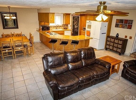 4th image of 18370 Sailfin Ln