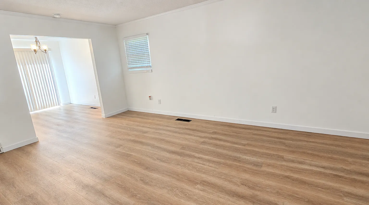 2 bed, 960 sqft, $1,250 — Photo 2
