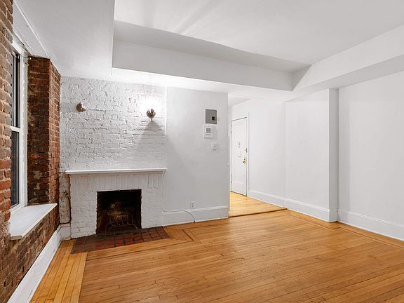 2nd image of 104 Bedford St APT 1C