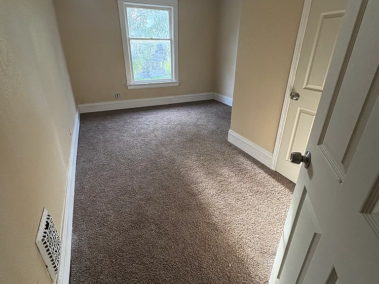 2420 Fulton St — Photo 8