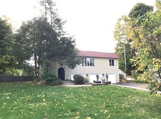 1 Lakewood Cir, Haverhill, MA 01830