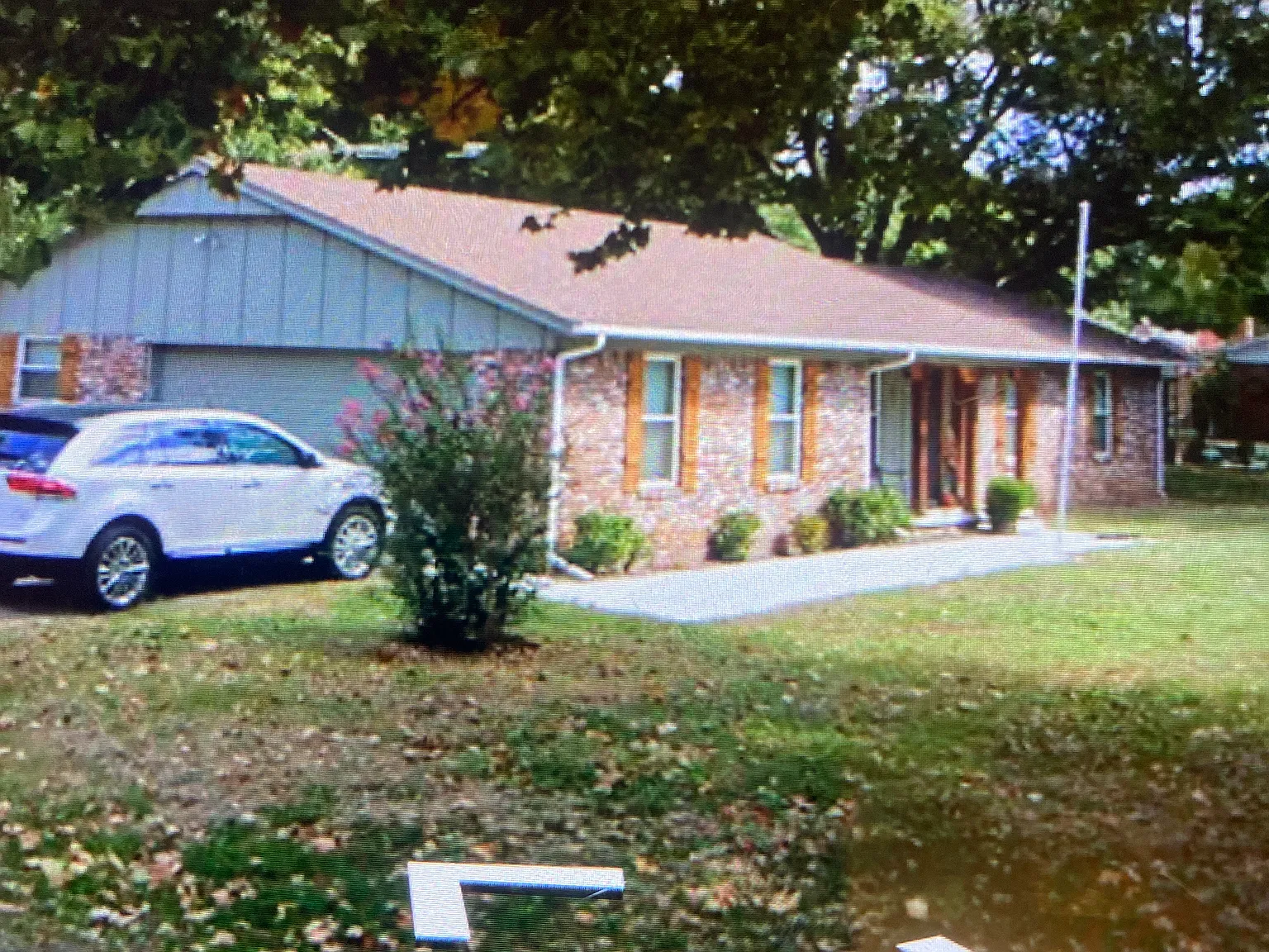 1420 Brannon Ln — Photo 1