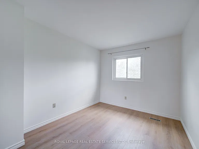 3500 Glen Erin Dr #4 — Photo 34