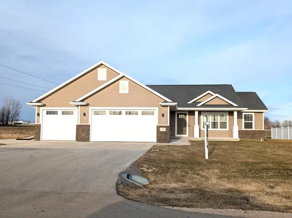 N8989 Wildflower Ln, Brillion, WI 54110