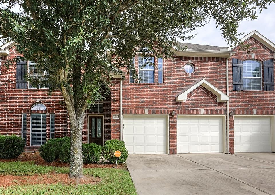 1st image of 9827 Brilliant Lake Dr