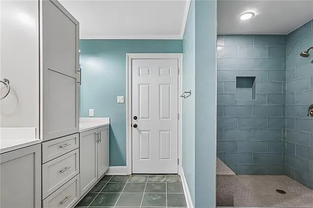 505 Raspberry St — Photo 13