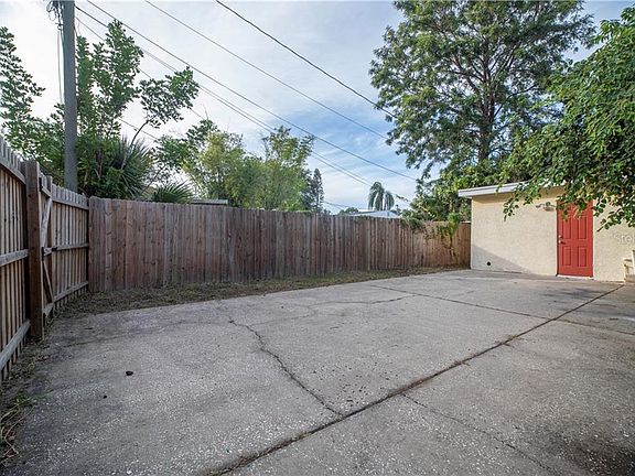 3rd image of 3210 36th Ave N