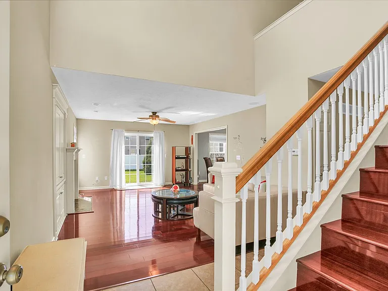 2321 Blanche Ln — Photo 2