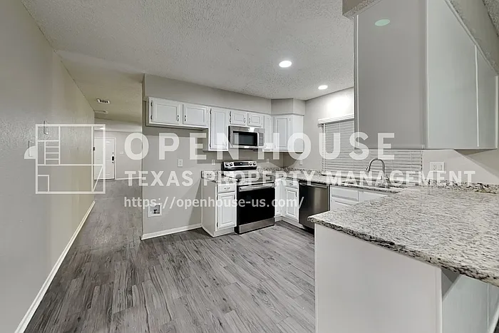 2732 Cancun Ln — Photo 7