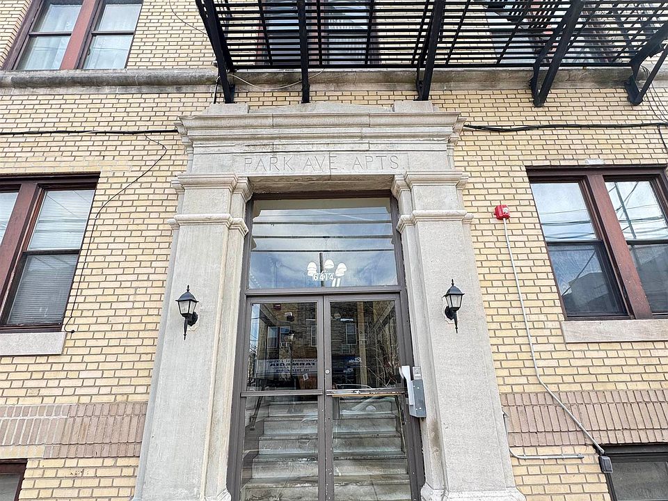 1st image of 6414 Park Ave APT 1